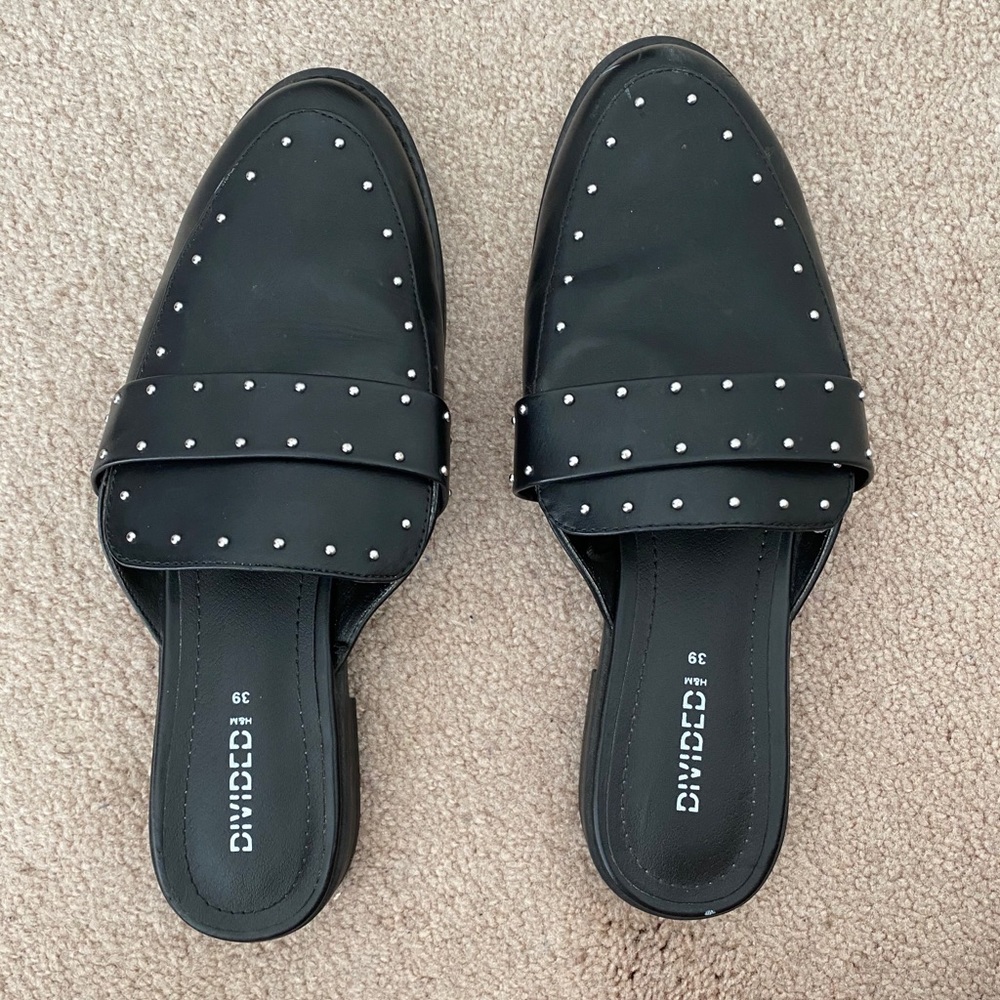H&M Divided Black Flats